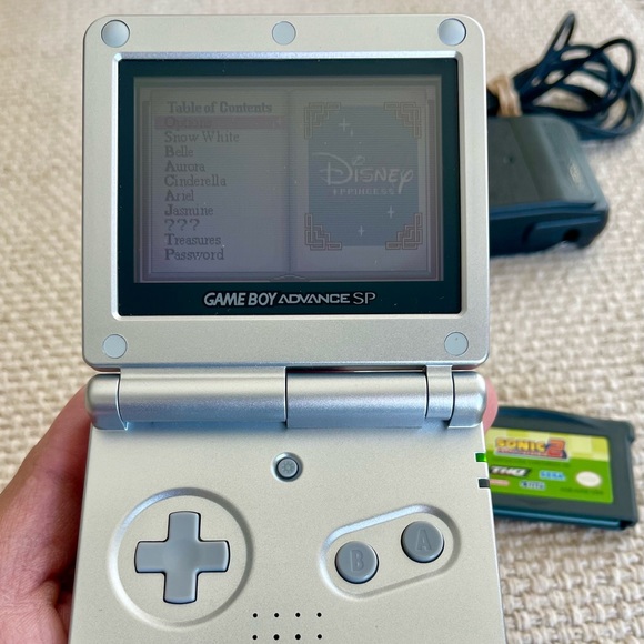 Nintendo GameBoy Advance SP Platinum Silver - Picture 14 of 16